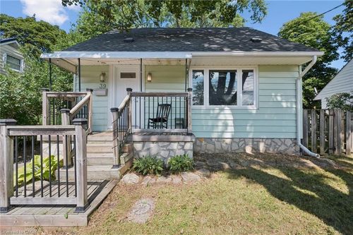 39 Ridgewood Ave, Guelph, ON, N1H6C3 | Card Image