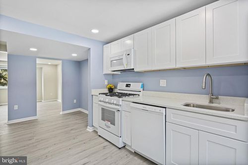 b-9411 Merryrest Rd, COLUMBIA, MD, 21045-3935 | Card Image