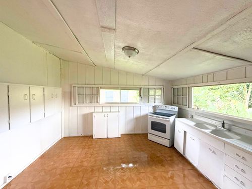 27 Iwasaki Village, Kurtistown, HI, 96760 | Card Image