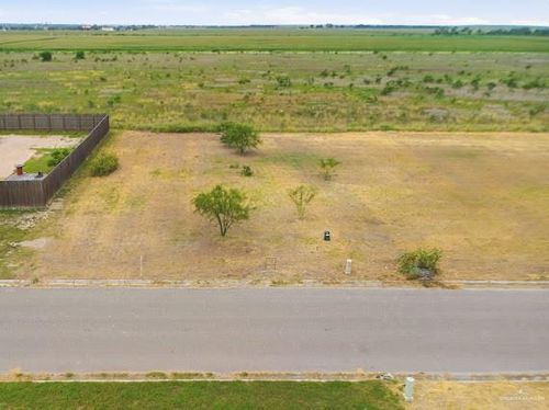 1021 W Gem Ave, Raymondville, TX, 78580-2801 | Card Image