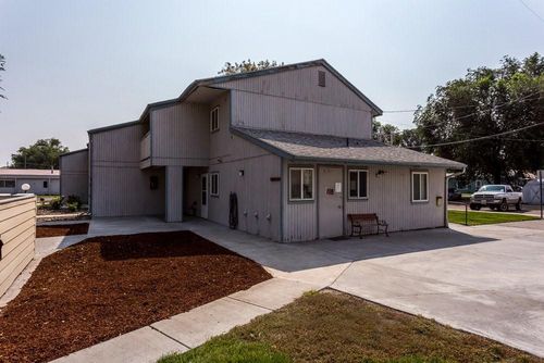 855 A St W, Vale, OR, 97918-1167 | Card Image