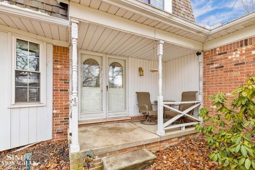 17456 Judy Ct, Macomb, MI, 48044-2633 | Card Image