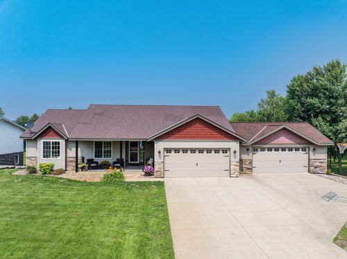 7633 Lindgren Way Sw, Alexandria, MN, 56308-4400 | Card Image