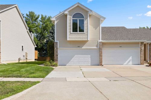 1067 Bradford Pl, West Des Moines, IA, 50266-7112 | Card Image