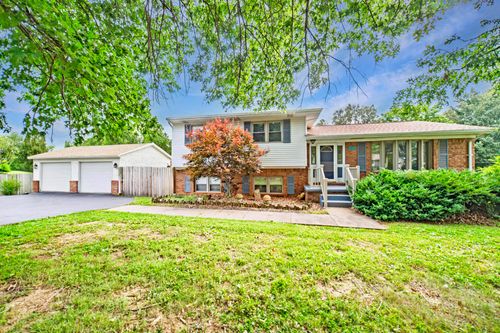 125 Whipporwill Dr, Marion, KY, 42064-6134 | Card Image