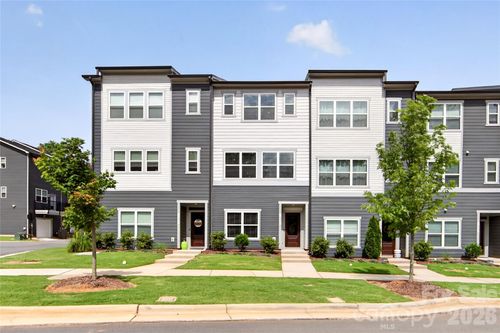 1530 Levy Way, Charlotte, NC, 28205-7894 | Card Image