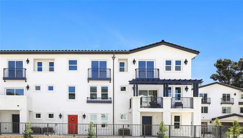 32 Spyglass Ave, Phillips Ranch, CA, 91766-7022 | Card Image