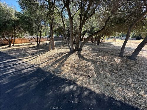 2960 7th St, Clearlake, CA, 95422-8306 | Card Image