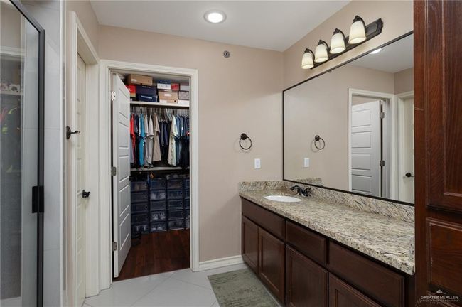 APT-1 - 1200 E Pineridge Ave, Condo with 2 bedrooms, 3 bathrooms and 1 parking in McAllen TX | Image 6