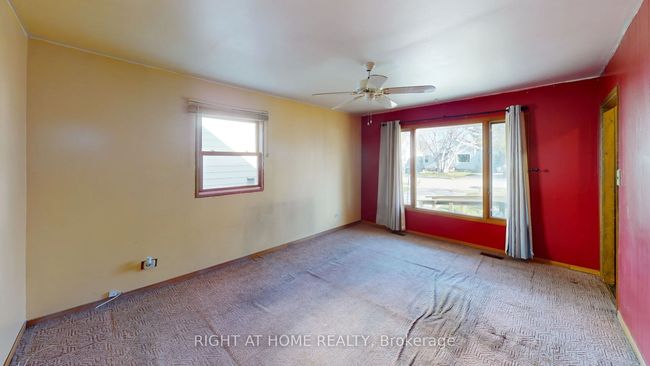 8 Ontario St, House other with 3 bedrooms, 1 bathrooms and 2 parking in Ajax ON | Image 7