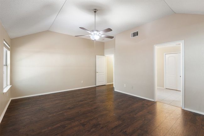 1008 Chippewa, House other with 4 bedrooms, 2 bathrooms and 4 parking in Round Rock TX | Image 21