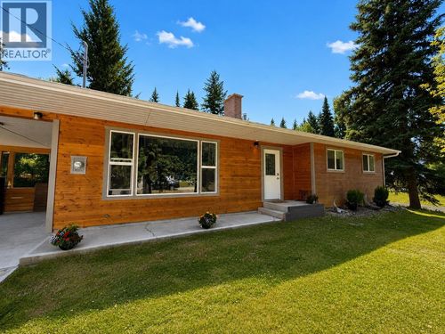 3945 Gilbert Dr, Prince George, BC, V2K4Z6 | Card Image