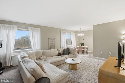 204-1300 S Arlington Ridge Rd, ARLINGTON, VA, 22202-1963 | Card Image