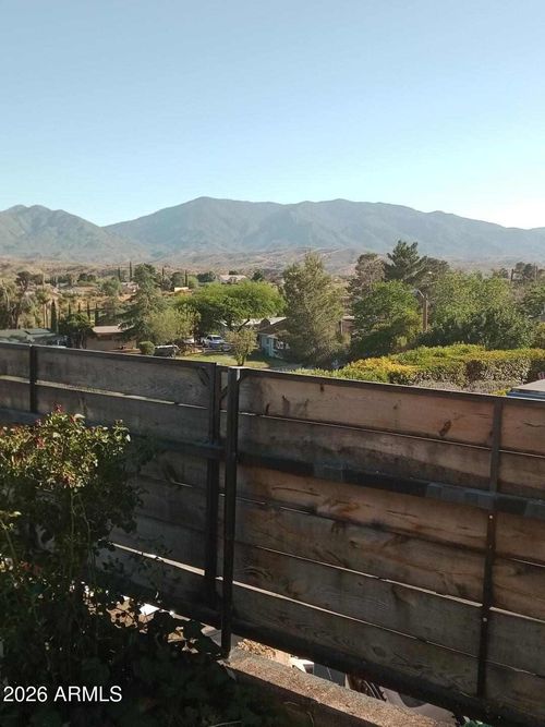 1206 E Vista Cir, Globe, AZ, 85501-1538 | Card Image