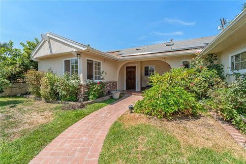 6913 Rubio Ave, Lake Balboa, CA, 91406-4621 | Card Image