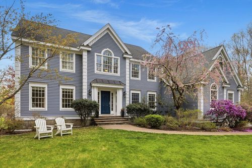 4 White Horse Dr, Rye, NH, 03870-2360 | Card Image