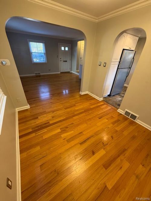 52-1702 Graefield Rd, Birmingham, MI, 48009-5846 | Card Image