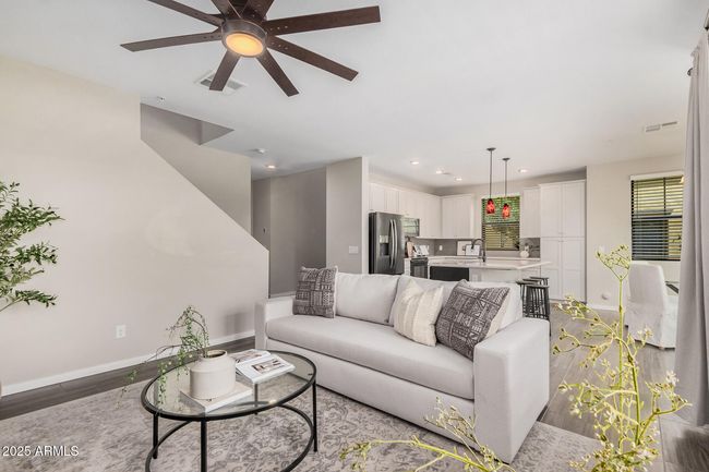 137 - 3900 E Baseline Rd, Townhouse with 3 bedrooms, 3 bathrooms and null parking in Phoenix AZ | Image 4
