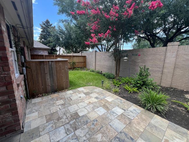1155 Enclave Sq E, Townhouse with 4 bedrooms, 3 bathrooms and 2 parking in Houston TX | Image 36