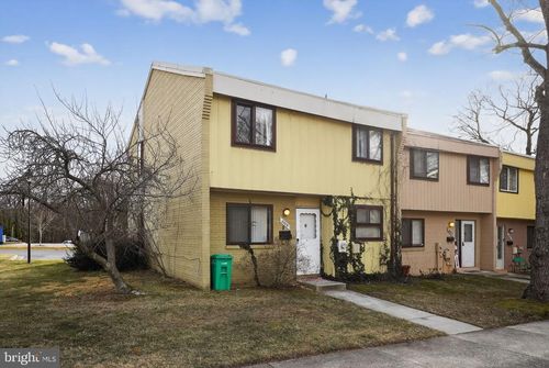 8606 Brae Brooke Dr, LANHAM, MD, 20706-3814 | Card Image