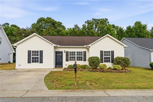 3433 Tinley Park Dr, Winston-Salem, NC, 27107-5605 | Card Image