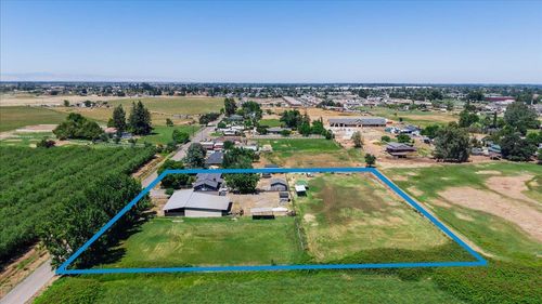 4649 Kentucky Avenue, Oakdale, CA, 95361 | Card Image