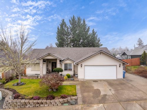 2719 Sw Garden Meadow Dr, Grants Pass, OR, 97527-9081 | Card Image