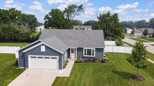 408 Savannah Dr, WALWORTH, WI, 53184-1102 | Card Image