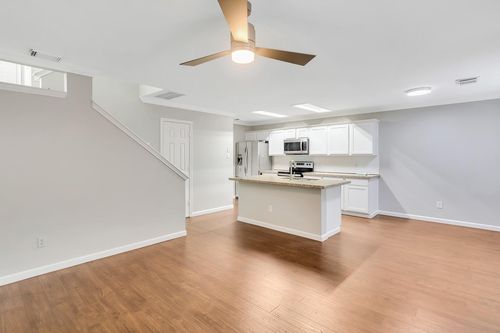 26 Timberstar St, The Woodlands, TX, 77382-4213 | Card Image