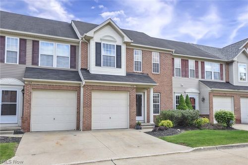 106 Clay Ct, Berea, OH, 44017-3150 | Card Image