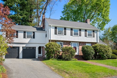 22 Lafayette Cir, Wellesley, MA, 02482-4420 | Card Image