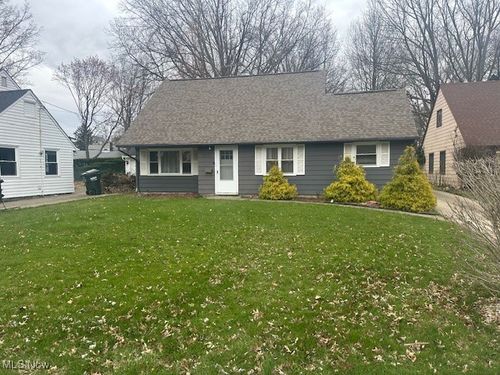25591 Chatworth Dr, Euclid, OH, 44117-1843 | Card Image