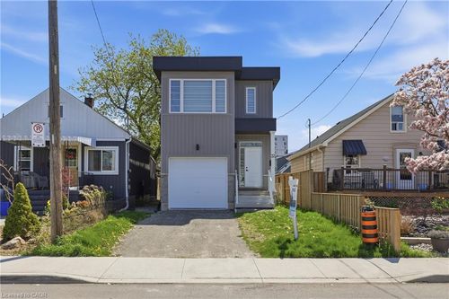 37 Delena Ave S, Hamilton, ON, L8H1B7 | Card Image