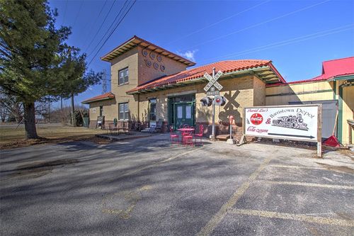 1190 N Meridian Rd, Harristown, IL, 62537-1000 | Card Image