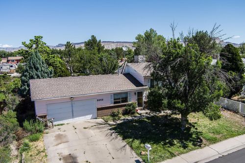 3042 Gunnison Ave, Grand Junction, CO, 81504-2628 | Card Image