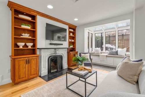 apt-1-217 W Newton St, Boston, MA, 02116-5894 | Card Image