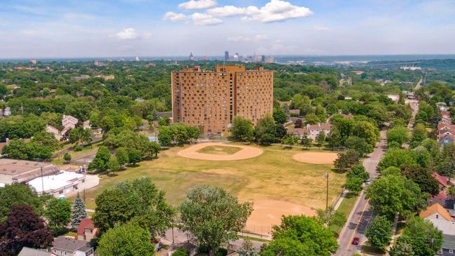 APT-405 - 1181 Edgcumbe Rd, Condo with 2 bedrooms, 1 bathrooms and null parking in Saint Paul MN | Image 54