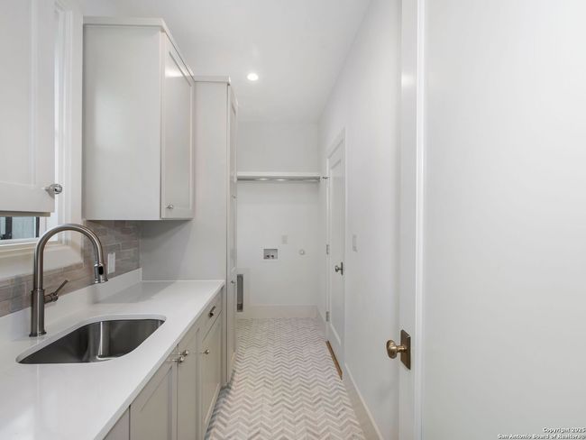 151 Morningside Dr, House other with 4 bedrooms, 5 bathrooms and null parking in Terrell Hills TX | Image 25