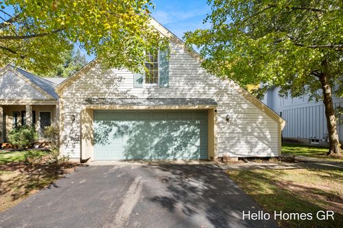 2317 Edington Dr Se, Grand Rapids, MI, 49508-3781 | Card Image