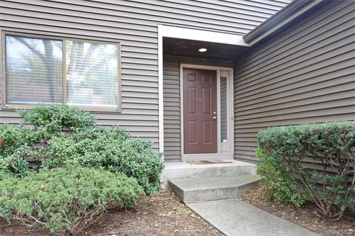 44 Old Lake Rd, Congers, NY, 10920-2448 | Card Image