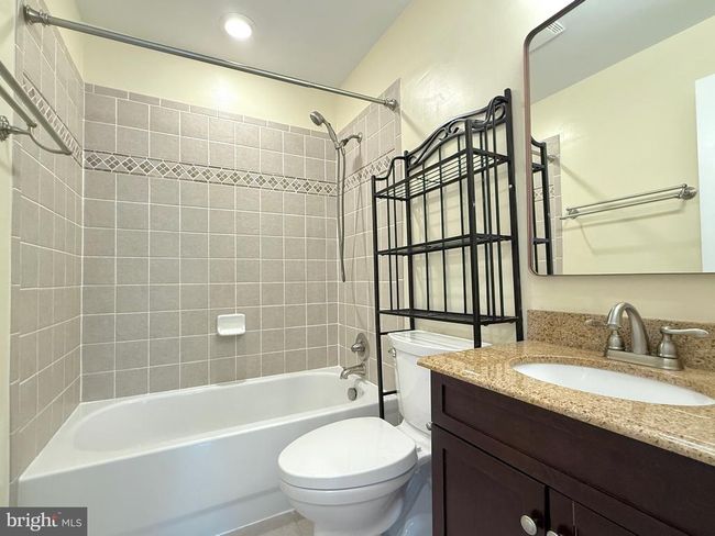 231 E Juniper Ave, House other with 3 bedrooms, 3 bathrooms and null parking in STERLING VA | Image 33