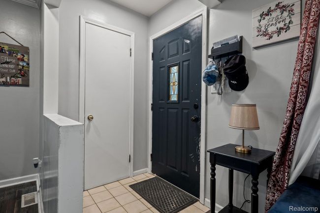 15251 Windemere St, House other with 3 bedrooms, 1 bathrooms and null parking in Southgate MI | Image 6