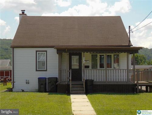 826 E Federal St, ALLENTOWN, PA, 18103-5238 | Card Image