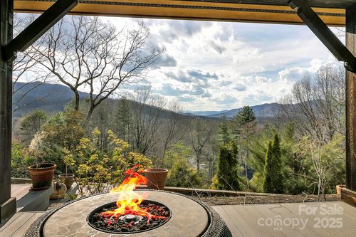 3 Tree Top Pl, Black Mountain, NC, 28711-9469 | Card Image