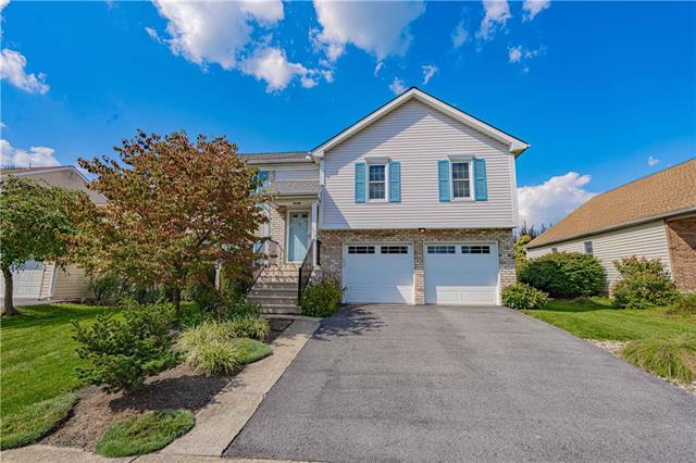 Willow Dr, Catasauqua, PA 18032
