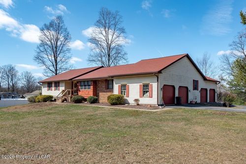 3 Ledge Ct, Pittston, PA, 18640-9521 | Card Image