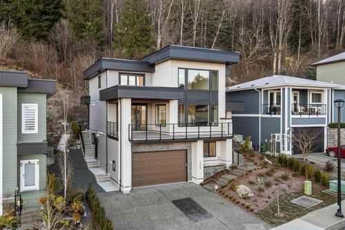 5504 Maclachlan Pl, Chilliwack, BC, V2R0P3 | Card Image