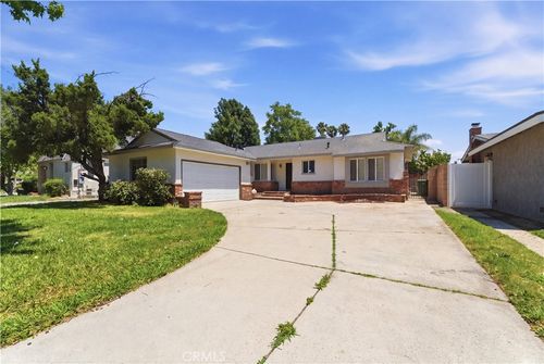 10944 Haskell Ave, Granada Hills, CA, 91344-7200 | Card Image