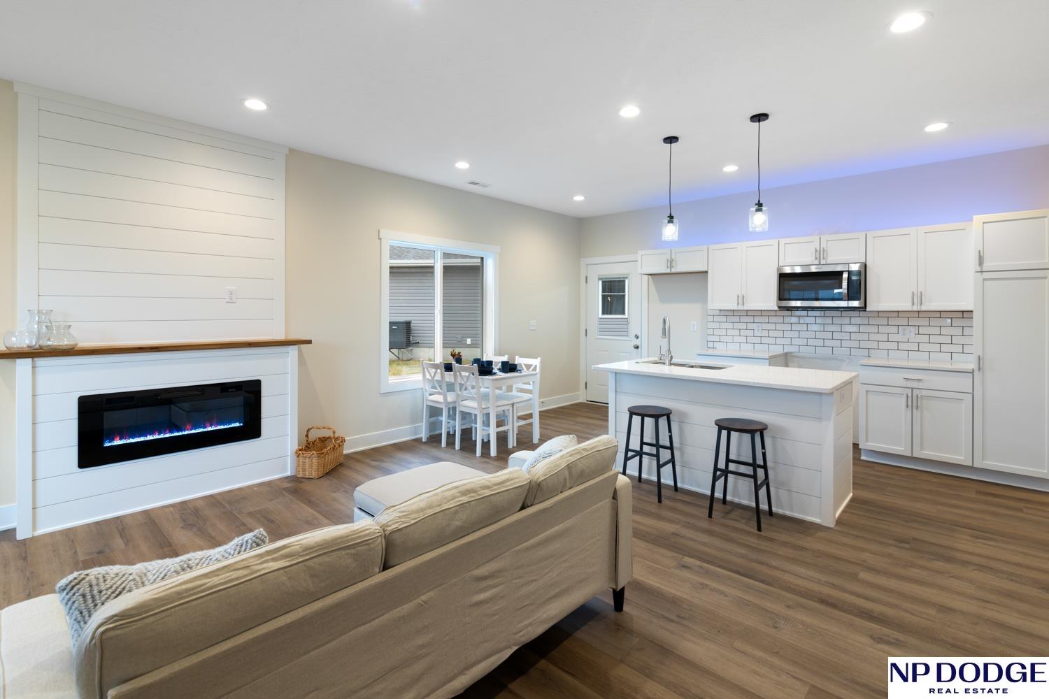 Victoria Ln, Fremont, NE 68025