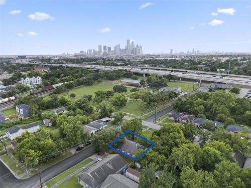 3207 Sumpter St, Houston, TX, 77026-7535 | Card Image